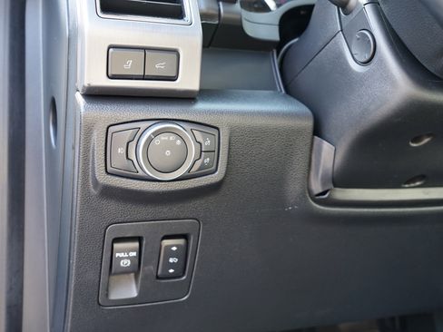 Used 2021 Ford Expedition Platinum image 19