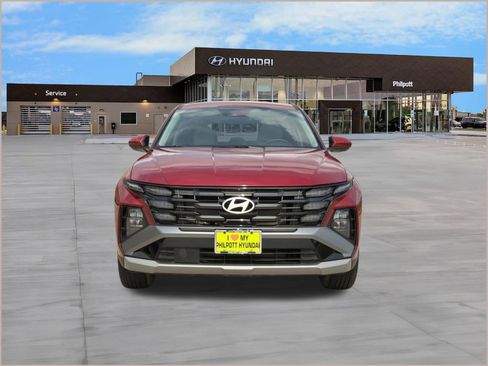 Certified 2025 Hyundai Tucson SE image 6