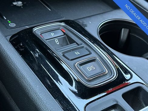 Certified 2025 Honda Pilot TrailSport image 25