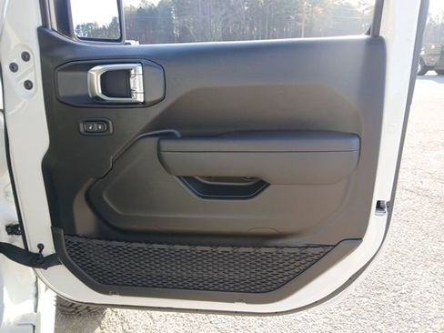 New 2026 Jeep Wrangler Sport S image 32