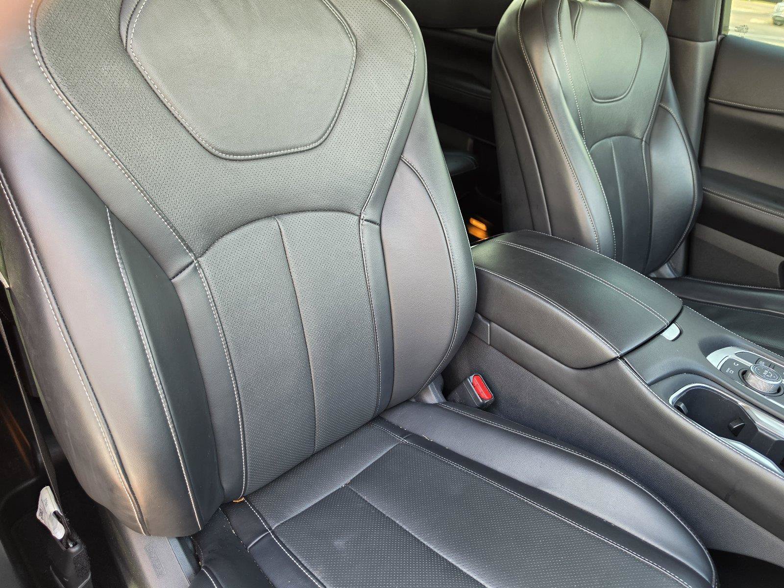 Used 2023 INFINITI QX60 Sensory w/ Vision Package FWD image 30