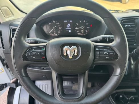 Used 2024 RAM ProMaster 2500 w/ Convenience Group FWD image 16