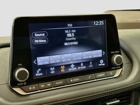 Used 2023 Nissan Rogue SV AWD/4WD image 21