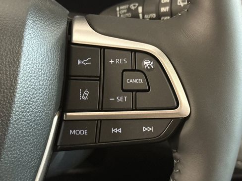 New 2026 Toyota Highlander Platinum AWD/4WD image 31