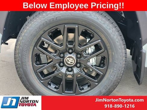 New 2026 Toyota Tundra Limited AWD/4WD image 11