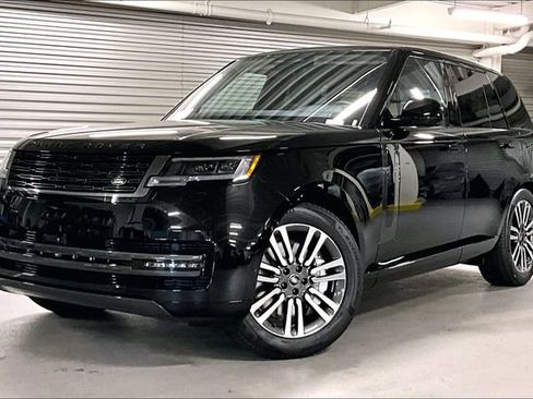 New 2025 Land Rover Range Rover SE image 1