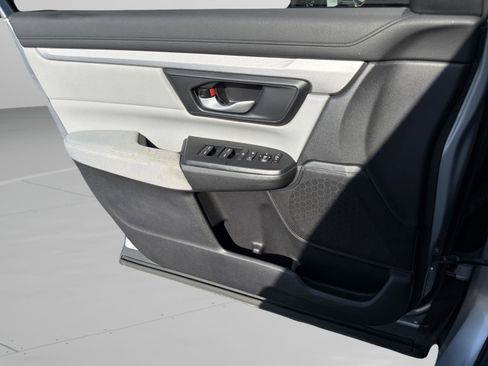 Used 2019 Honda CR-V LX image 24