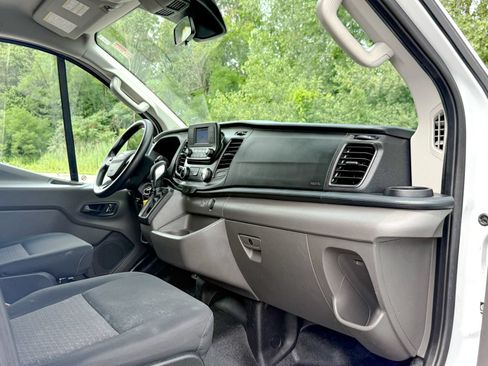 Certified 2025 Ford Transit 250 Low Roof w/ Exterior Upgrade Package RWD image 18