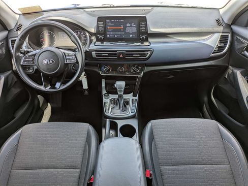 Used 2021 Kia Seltos S AWD/4WD image 16