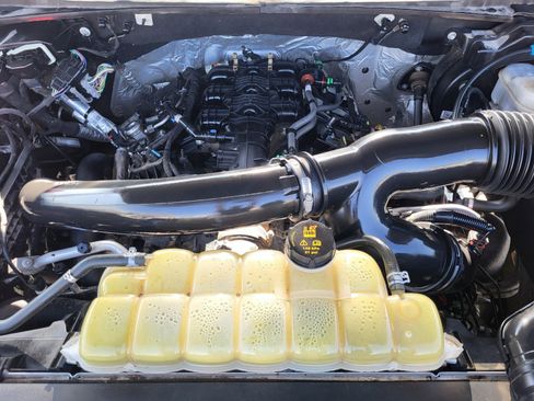 Certified 2019 Ford F150 Lariat w/ Trailer Tow Package image 33