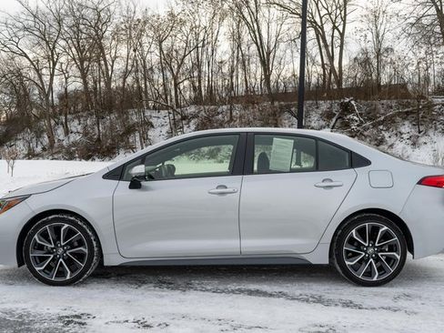 Used 2022 Toyota Corolla SE image 9