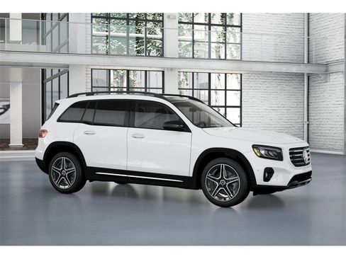 New 2026 Mercedes-Benz GLB 250 4MATIC image 13