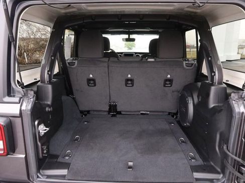 Used 2022 Jeep Wrangler Unlimited Sport image 7