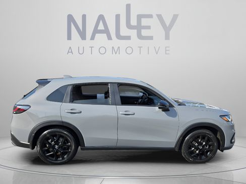 Used 2025 Honda HR-V Sport image 6