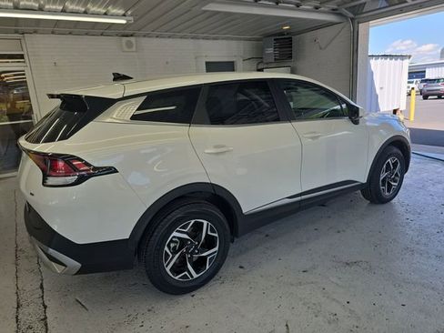 Certified 2024 Kia Sportage LX AWD/4WD image 6