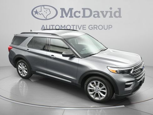 Used 2024 Ford Explorer XLT w/ Equipment Group 202A RWD image 33