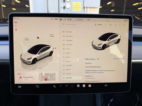Used 2023 Tesla Model 3 Standard Range image 10