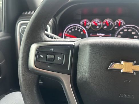 Used 2020 Chevrolet Silverado 1500 LT image 38