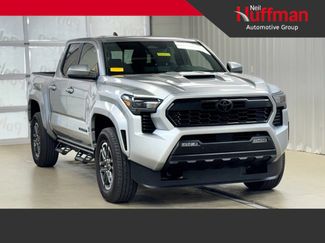 Used 2024 Toyota Tacoma TRD Sport w/ TRD Sport Upgrade Package AWD/4WD video 1