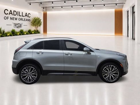 Used 2024 Cadillac XT4 Sport FWD image 9