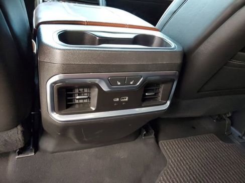 Used 2024 GMC Sierra 3500 Denali Ultimate AWD/4WD image 16