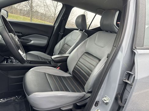 Used 2023 Nissan Kicks SR w/ SR Premium Package FWD image 10