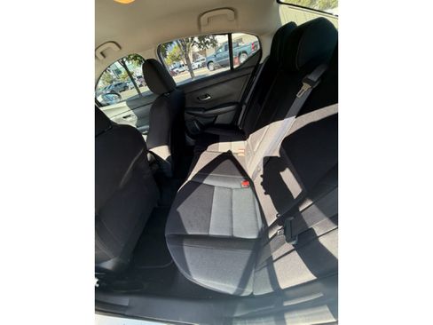 Used 2020 Nissan Sentra SV FWD image 4