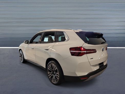New 2026 BMW X3 xDrive30i w/ Premium Package AWD/4WD image 4