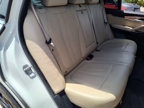 Used 2017 BMW X5 xDrive35i w/ Premium Package AWD/4WD image 36