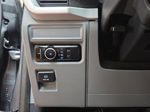 Used 2023 Ford F150 XLT image 28