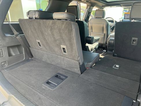Certified 2023 Ford Expedition Platinum AWD/4WD image 17