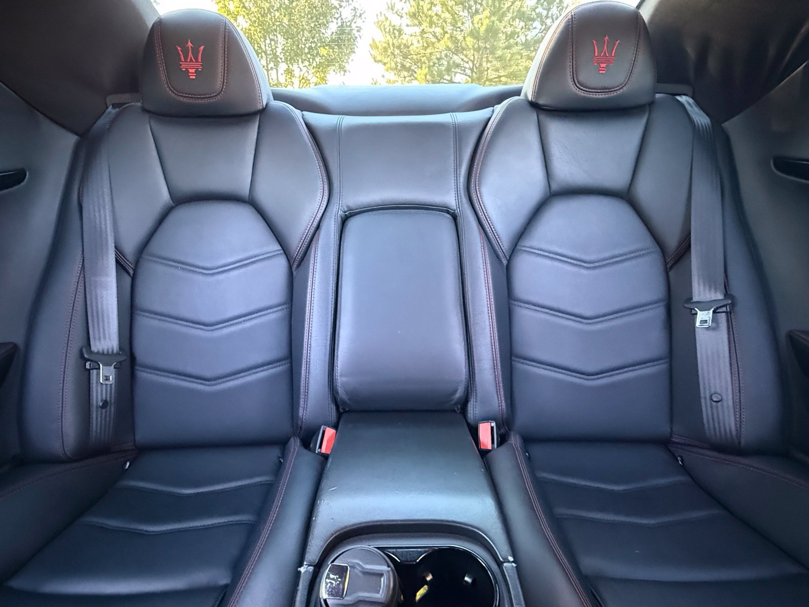 Used 2018 Maserati GranTurismo Sport RWD image 37