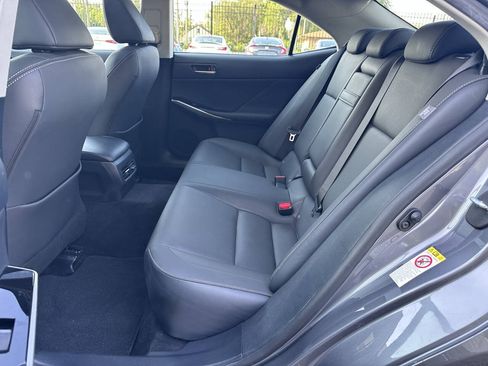 Used 2017 Lexus IS 300 AWD w/ Premium Package image 14