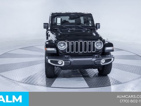 Used 2025 Jeep Wrangler Unlimited Sahara AWD/4WD image 15