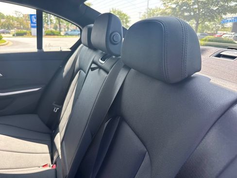 Used 2020 BMW 330i xDrive Sedan w/ Convenience Package AWD/4WD image 19