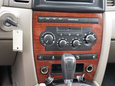 Used 2007 Jeep Grand Cherokee Limited image 22