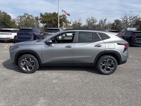 New 2026 Chevrolet Trax LT image 6