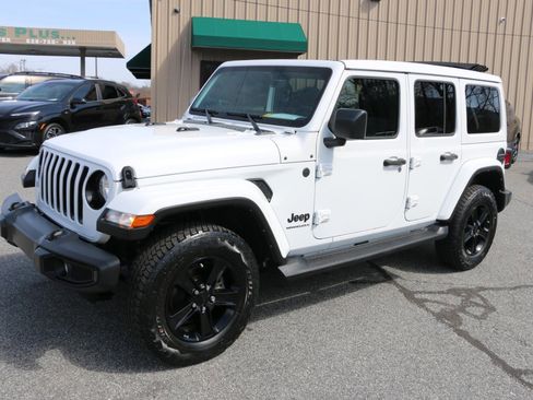 Used 2023 Jeep Wrangler Unlimited Sahara image 1