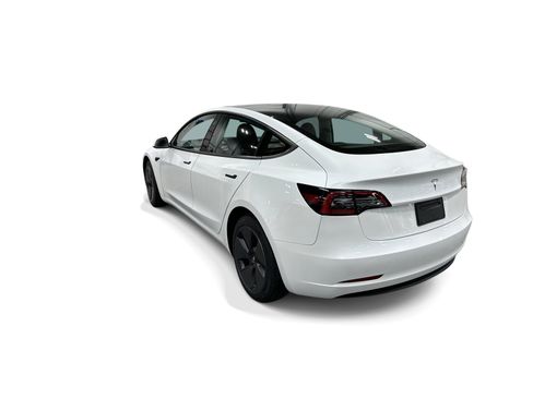 Certified 2023 Tesla Model 3 Standard Range RWD image 4
