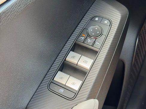 New 2025 Mitsubishi Outlander SE FWD image 21