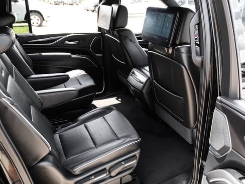 Used 2021 Cadillac Escalade ESV Sport w/ Driver Assist Tech Package AWD/4WD image 38