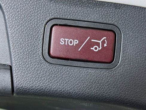 Used 2018 Mercedes-Benz GLA 250 4MATIC image 29