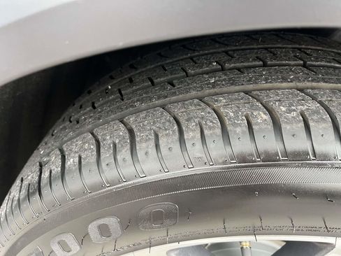 Used 2023 Acura MDX FWD w/ Technology Package image 12