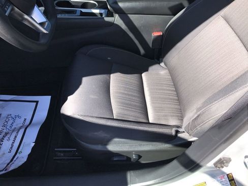 Used 2024 Nissan Altima 2.5 SV image 12