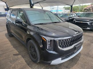 Used 2025 Kia Carnival FWD video 2