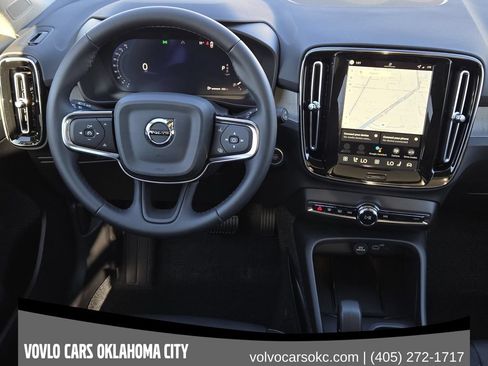 Used 2026 Volvo XC40 B4 Core w/ Protection Package Premier FWD image 27