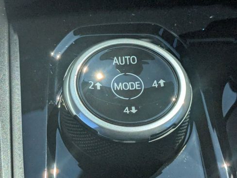 New 2025 Chevrolet Colorado Z71 image 19