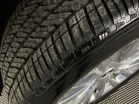 Certified 2023 Cadillac Escalade Premium Luxury w/ Performance Package image 36