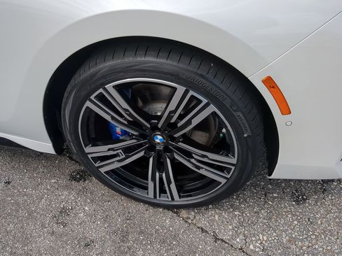 New 2025 BMW 740i w/ Executive Package image 12