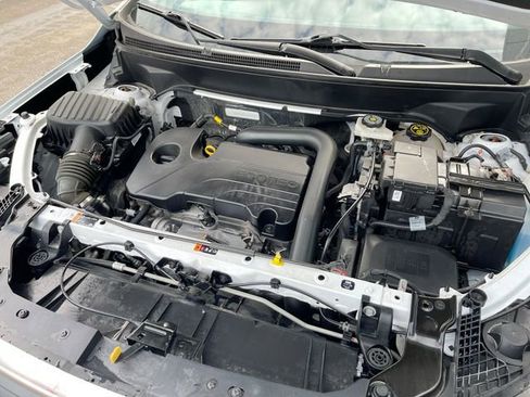 Certified 2024 GMC Terrain SLE w/ Driver Convenience Package image 28